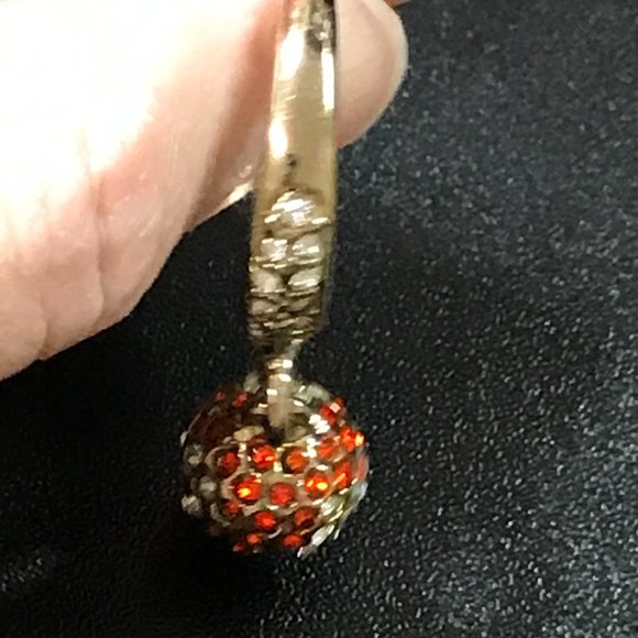 Gold Tone Ring with Rhinestones, size 7 1/2 - Picture 3 of 8